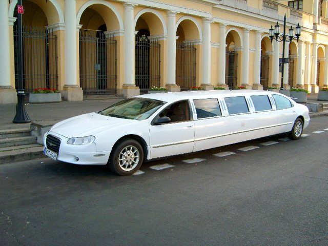 Chrysler Concorde – zdjęcie 1